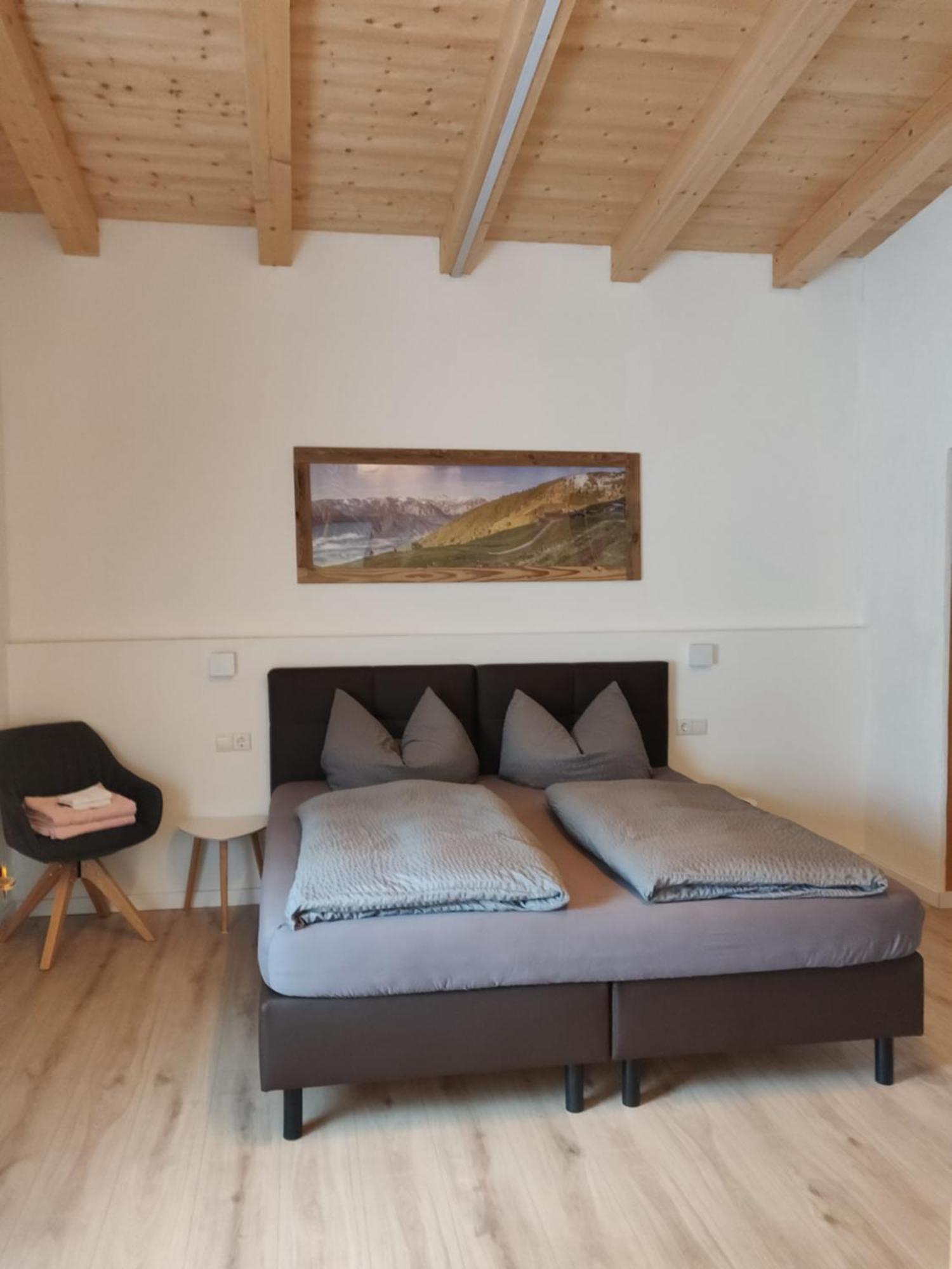 Zimmer bei Landhaus Mayr Maurach  Zimmer foto