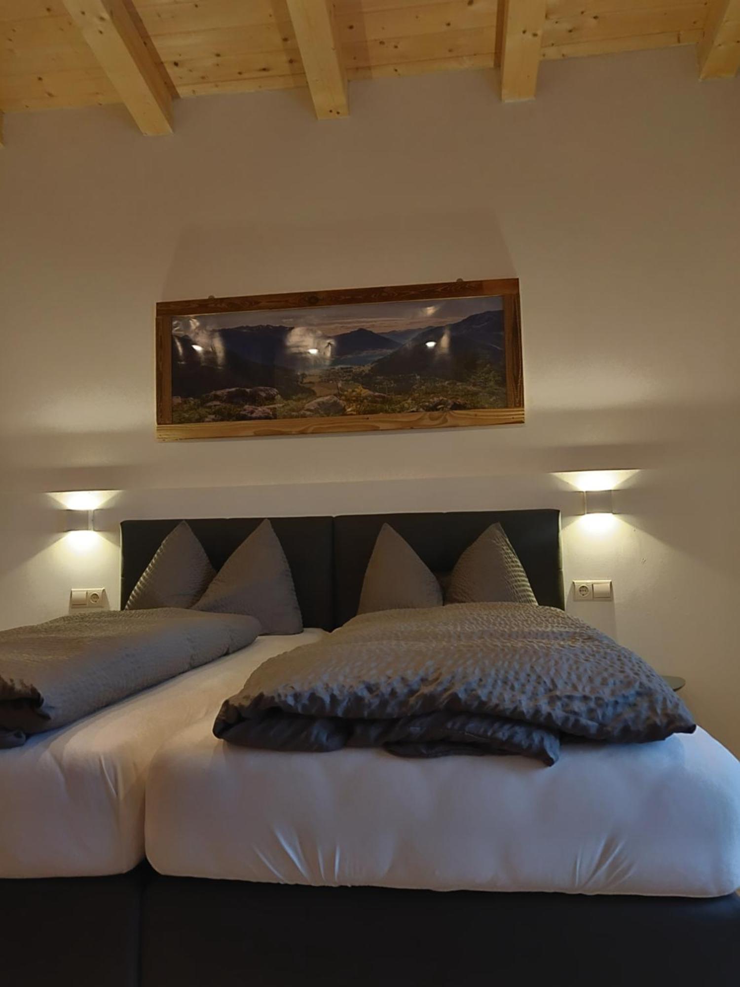 Zimmer bei Landhaus Mayr Maurach  Zimmer foto